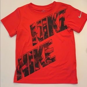 Boys’ Nike dri-fit shirt red/black